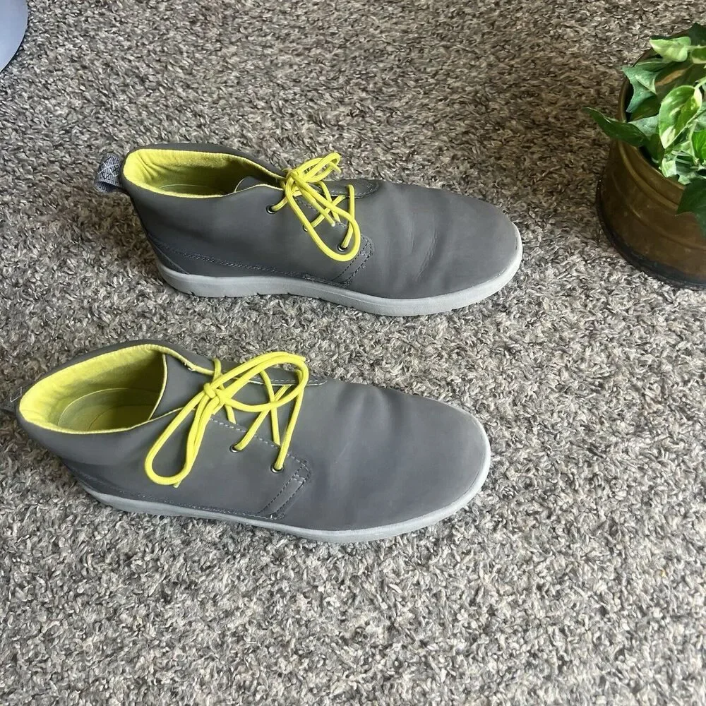 UGG Canoe Chukka Gray Leather Boots Shoes Boy Size 6 Lace Up